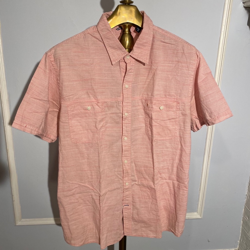 Izod Short Sleeve Seersucker Button Down Shirt Pink and White
